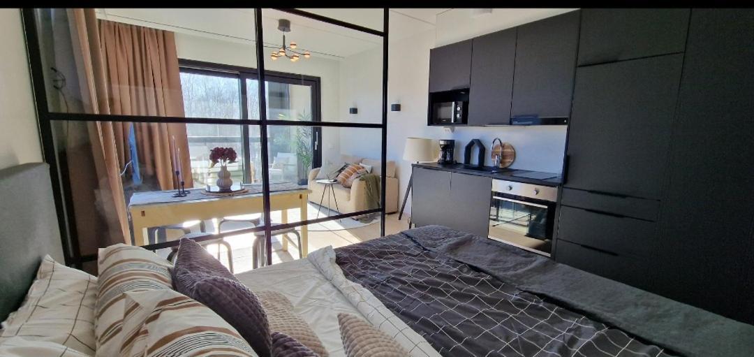 Modern Apartment Near Tampereen Messukeskus, With Own Private And Free Parking Exterior foto